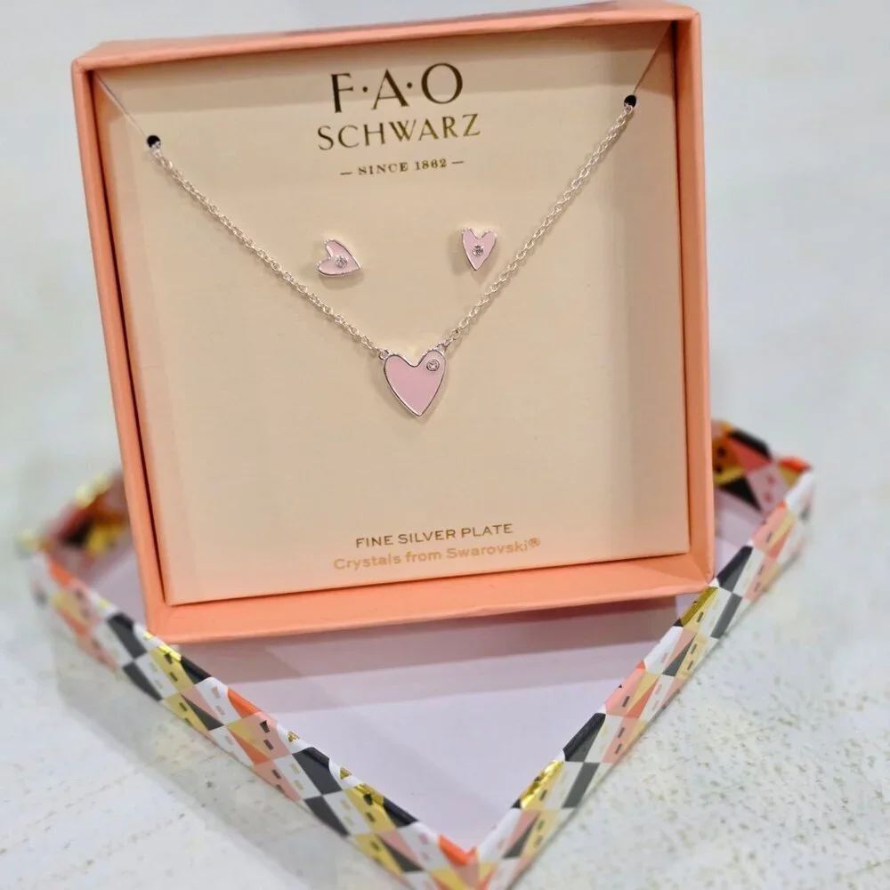 FAO Schwarz ✦ Pink Mother of Pearl Heart Set ✦ Swarovski Necklace & Earrings NWT